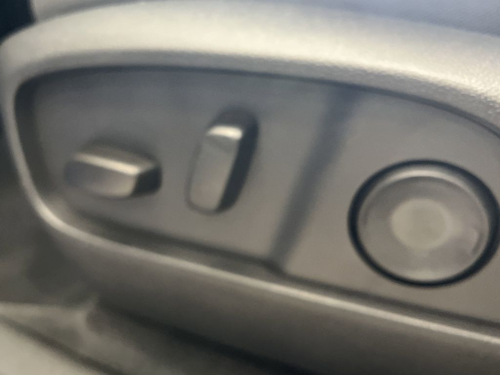 new 2025 GMC Terrain car, priced at $33,590