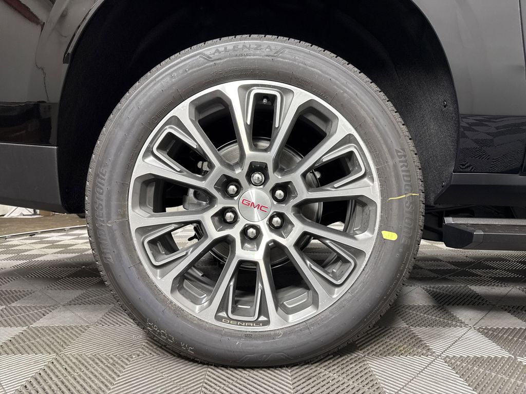 new 2025 GMC Yukon XL car, priced at $97,374