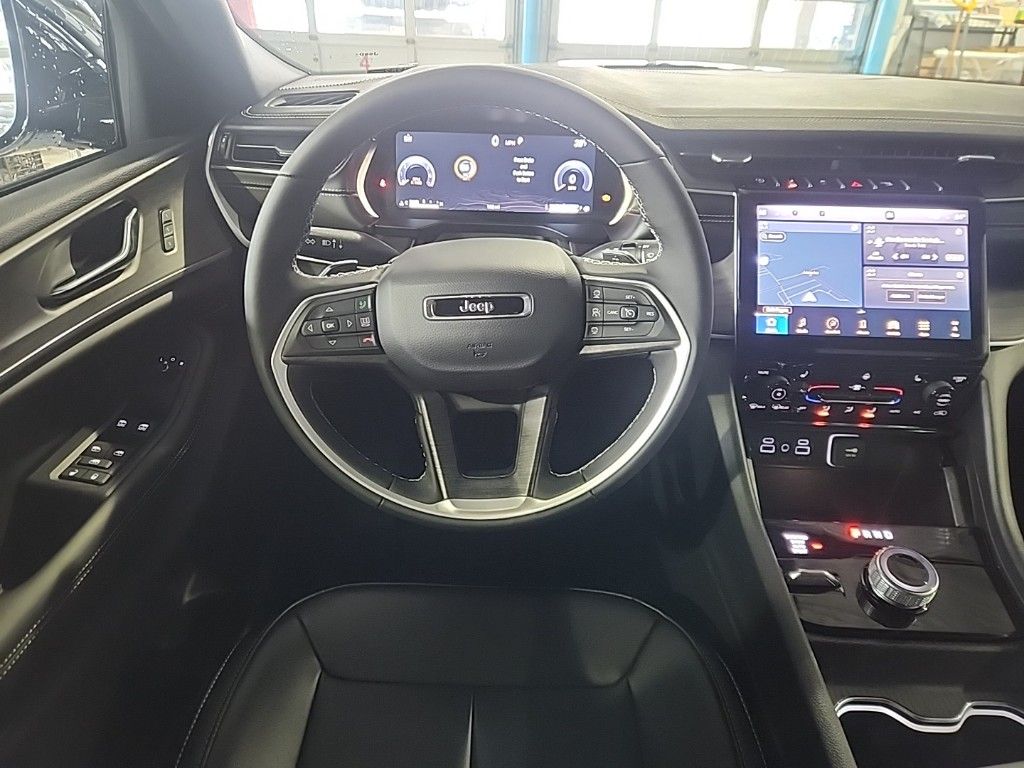 new 2024 Jeep Grand Cherokee L car, priced at $44,920