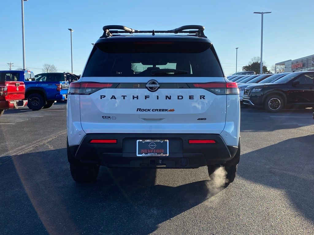 new 2025 Nissan Pathfinder car, priced at $43,609