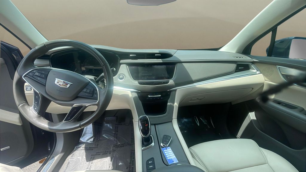 used 2018 Cadillac XT5 car, priced at $21,700