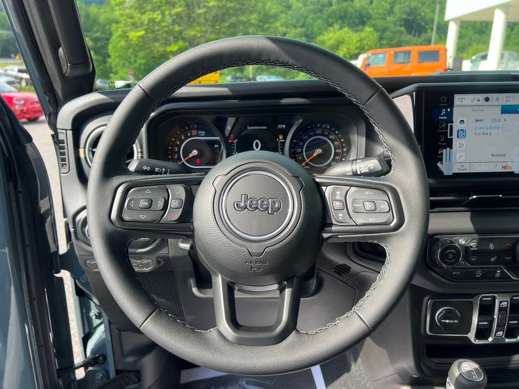 new 2025 Jeep Gladiator car, priced at $46,990