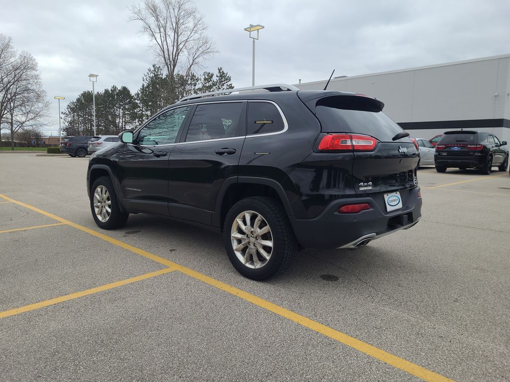 used 2015 Jeep Cherokee car, priced at $13,618