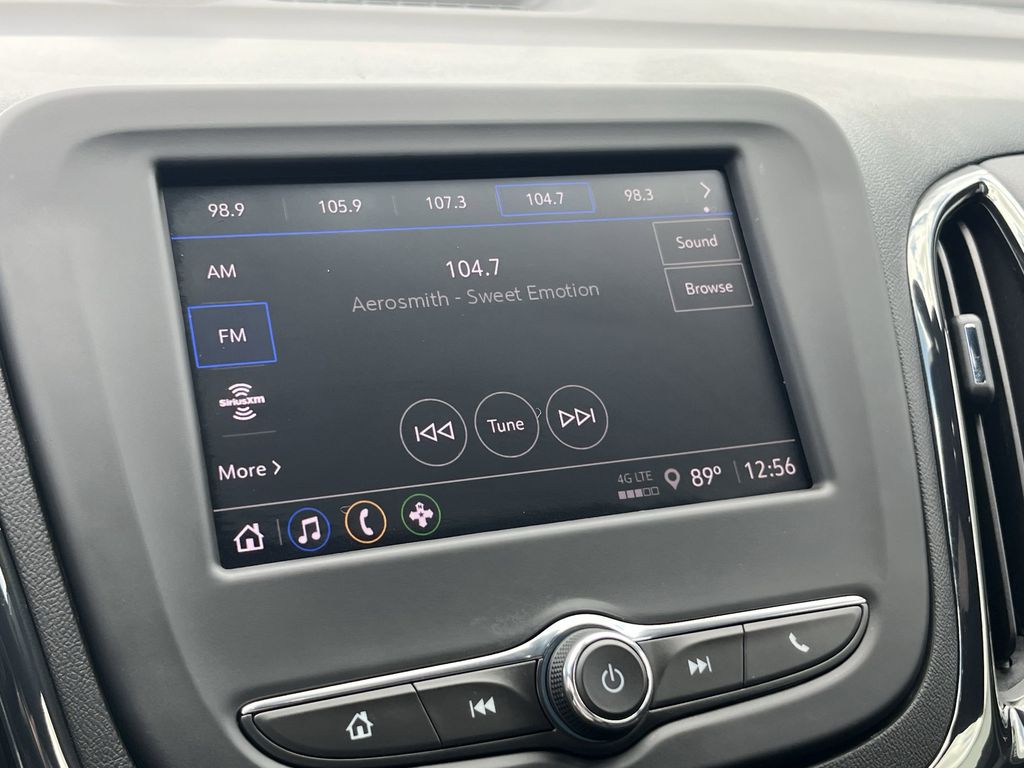 used 2022 Chevrolet Equinox car, priced at $23,349