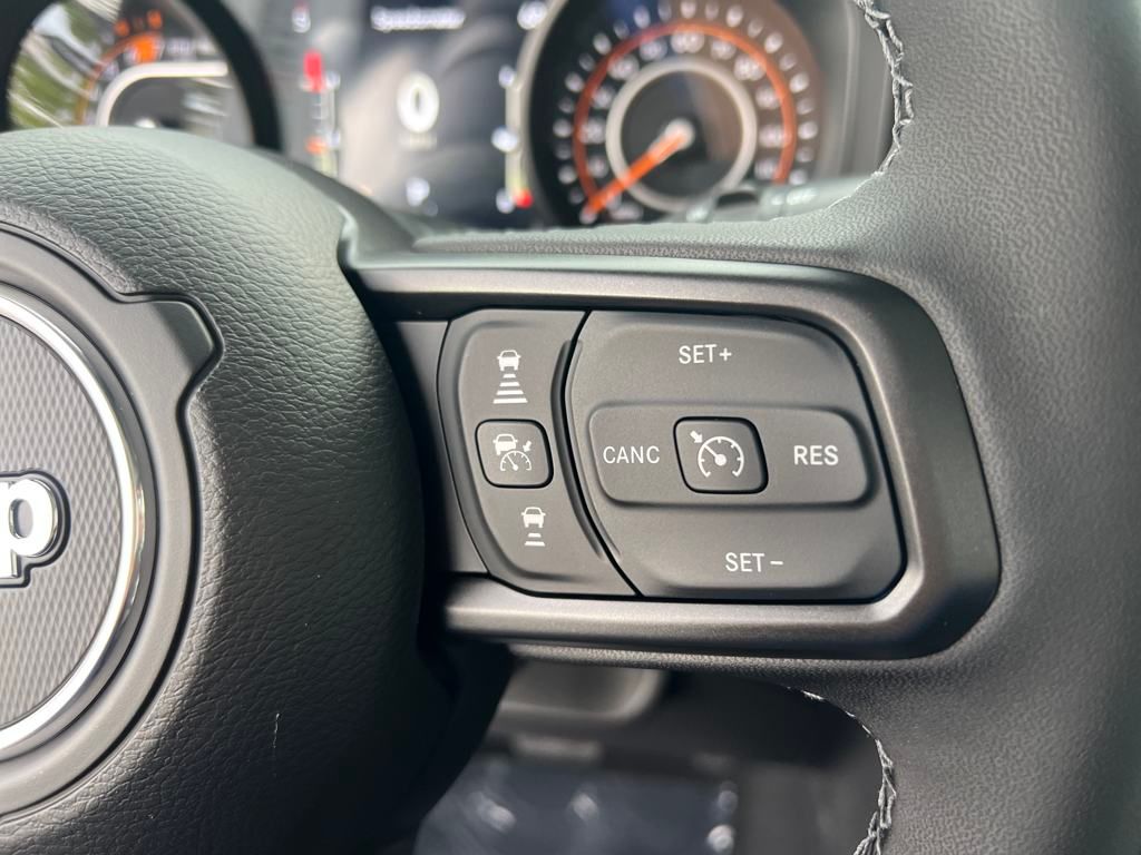new 2025 Jeep Wrangler car, priced at $45,868