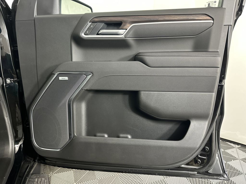 new 2025 GMC Sierra 1500 car, priced at $59,319