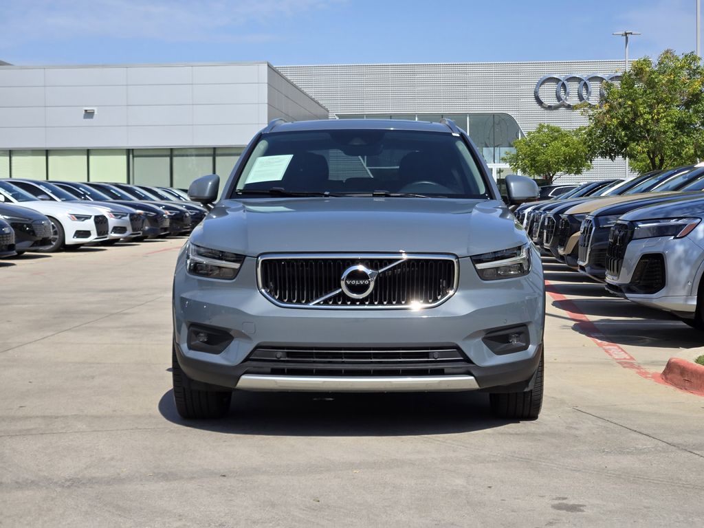 used 2021 Volvo XC40 car, priced at $22,862