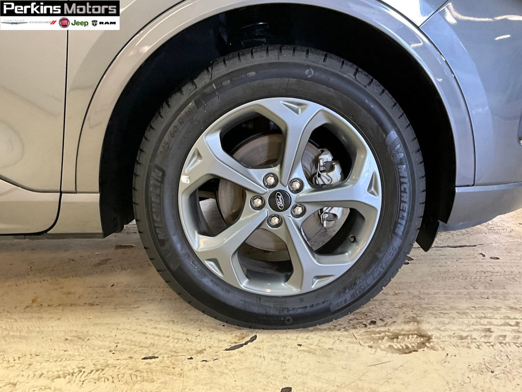 used 2024 Ford Escape car, priced at $29,157