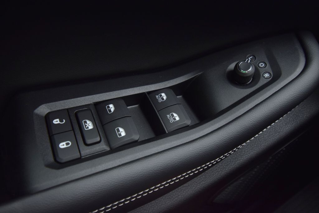 new 2025 Jeep Grand Cherokee car, priced at $51,480