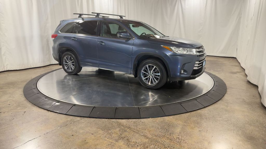 used 2018 Toyota Highlander car, priced at $23,700