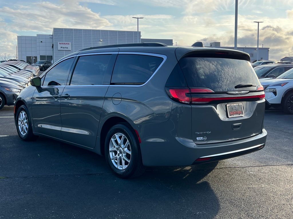 used 2022 Chrysler Pacifica car, priced at $26,000