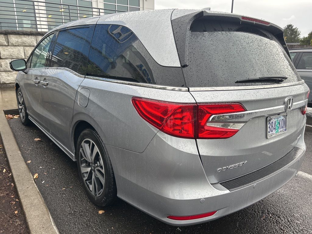 used 2018 Honda Odyssey car, priced at $30,992