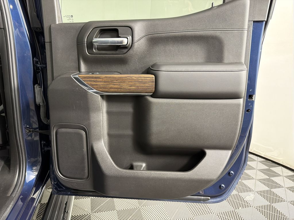 used 2021 Chevrolet Silverado 1500 car, priced at $36,555