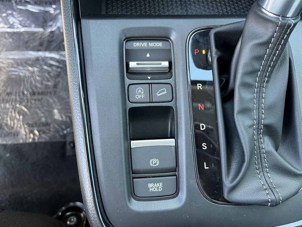 new 2025 Honda CR-V car, priced at $33,835
