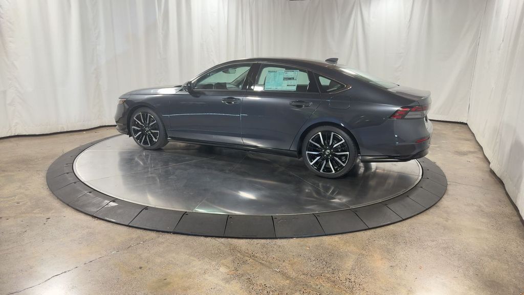 new 2025 Honda Accord Hybrid car, priced at $40,450
