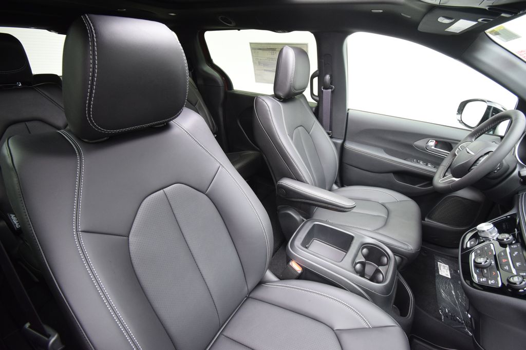 new 2026 Chrysler Pacifica car, priced at $46,000