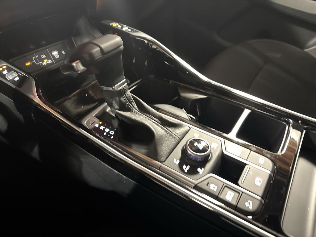 new 2025 Kia Sorento car, priced at $45,280
