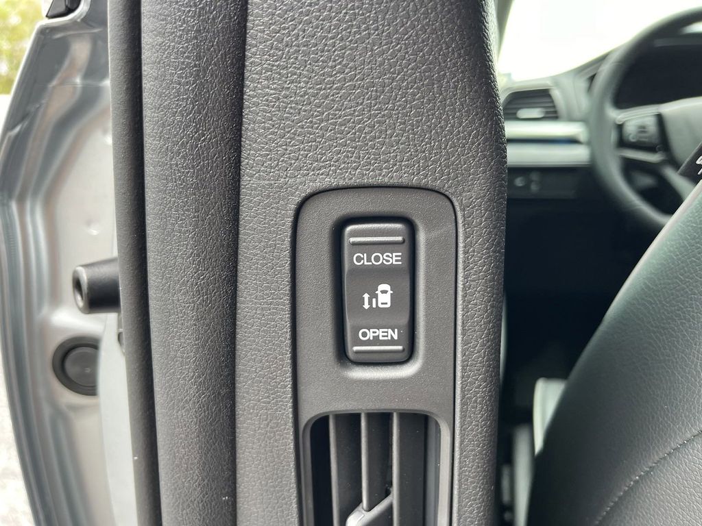 new 2025 Honda Odyssey car, priced at $46,426