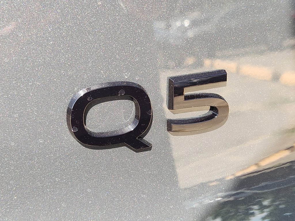 new 2025 Audi Q5 car, priced at $60,175