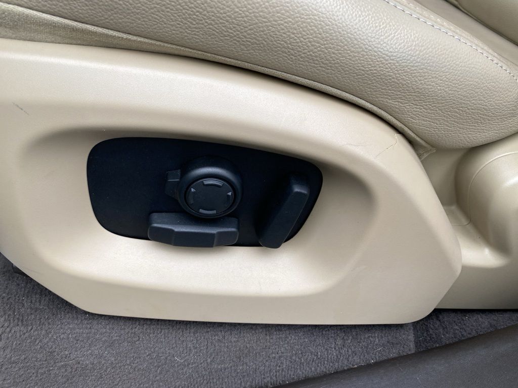 used 2016 Land Rover Range Rover Sport car, priced at $12,950