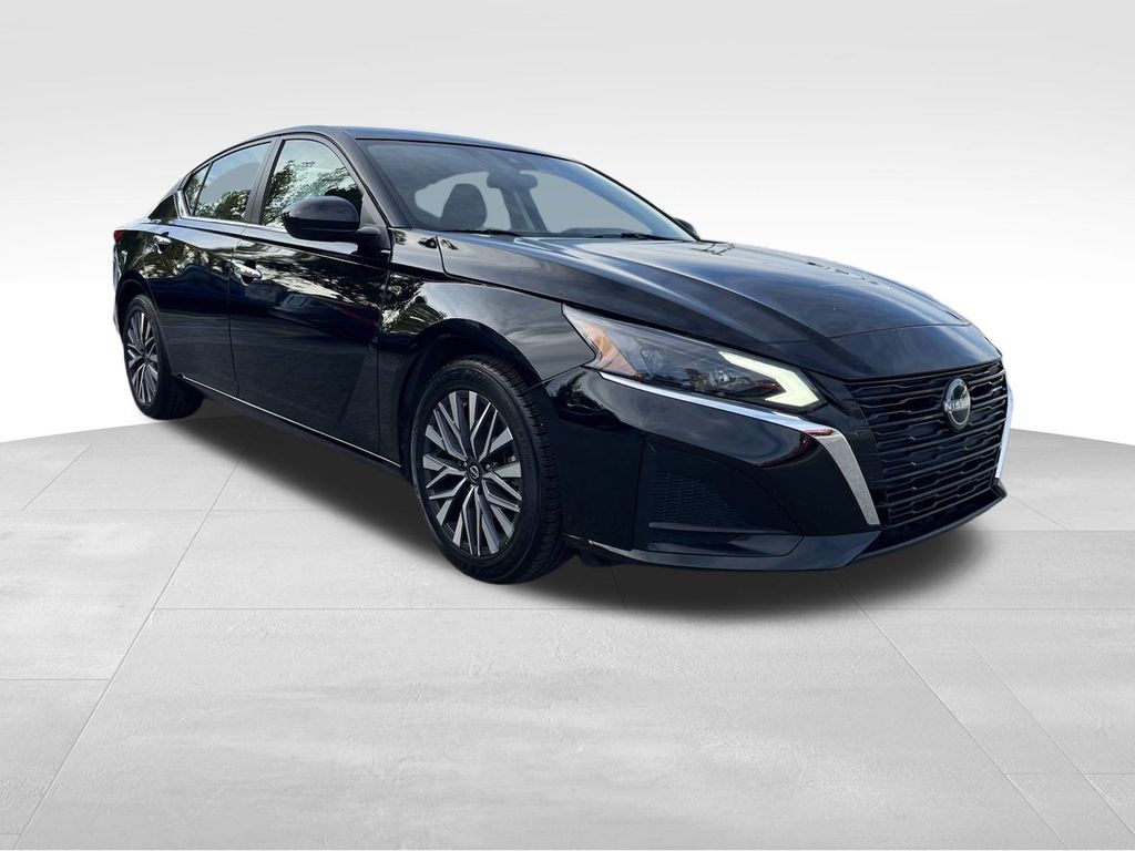 used 2023 Nissan Altima car, priced at $15,998