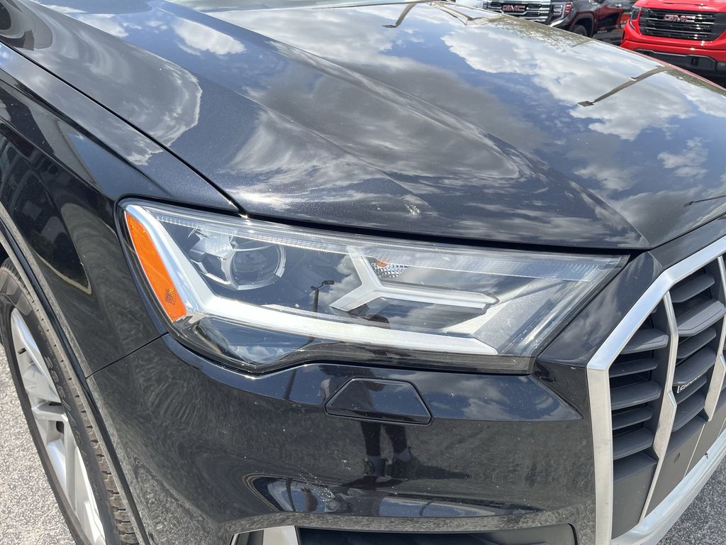 used 2020 Audi Q7 car, priced at $26,492