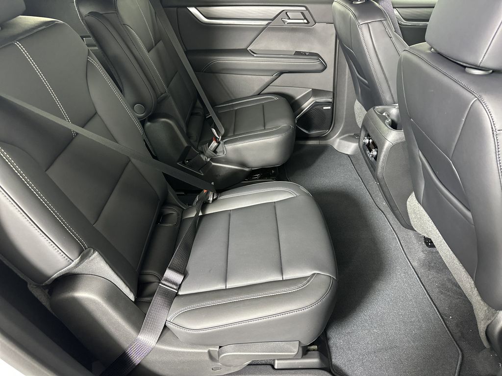 new 2025 GMC Acadia car, priced at $45,030