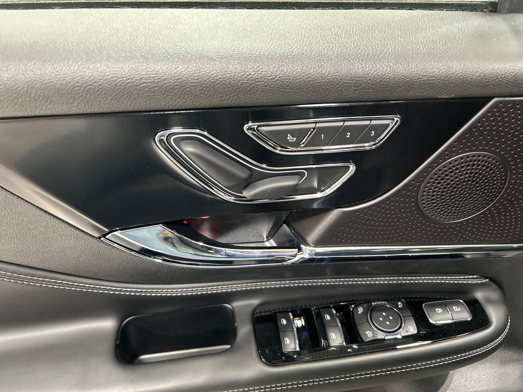 new 2025 Lincoln Corsair car, priced at $50,274