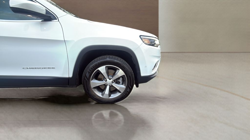 used 2020 Jeep Cherokee car, priced at $20,900