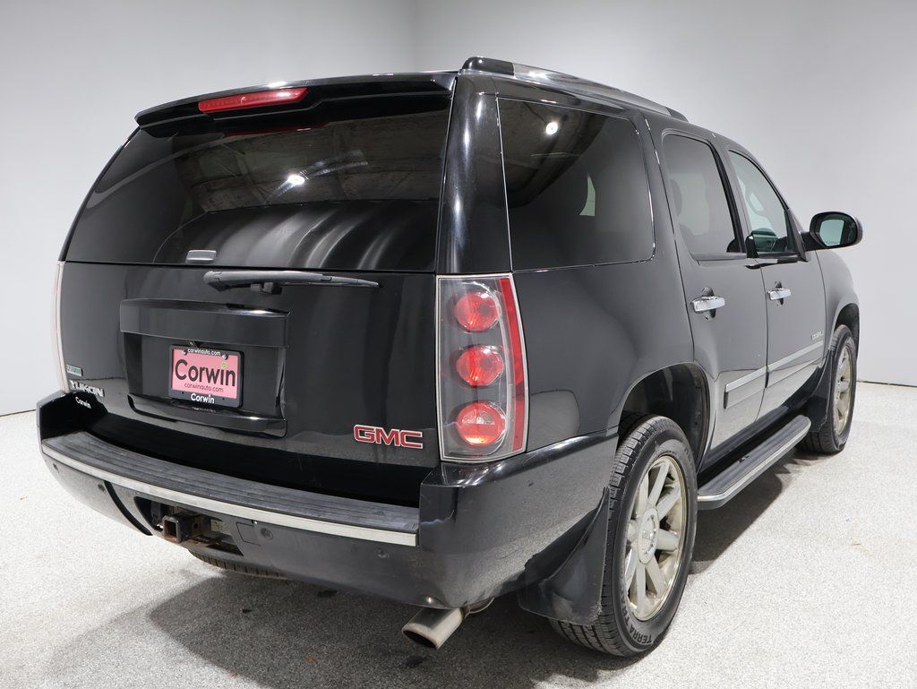 used 2012 GMC Yukon car, priced at $17,000