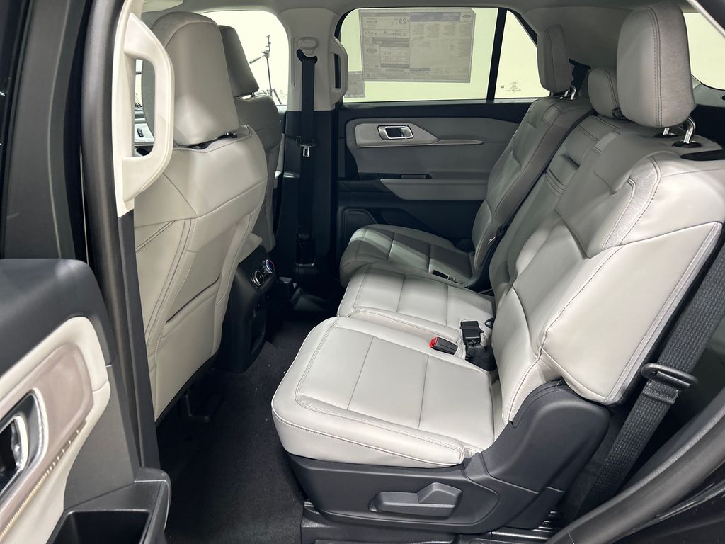new 2025 Ford Explorer car, priced at $45,826