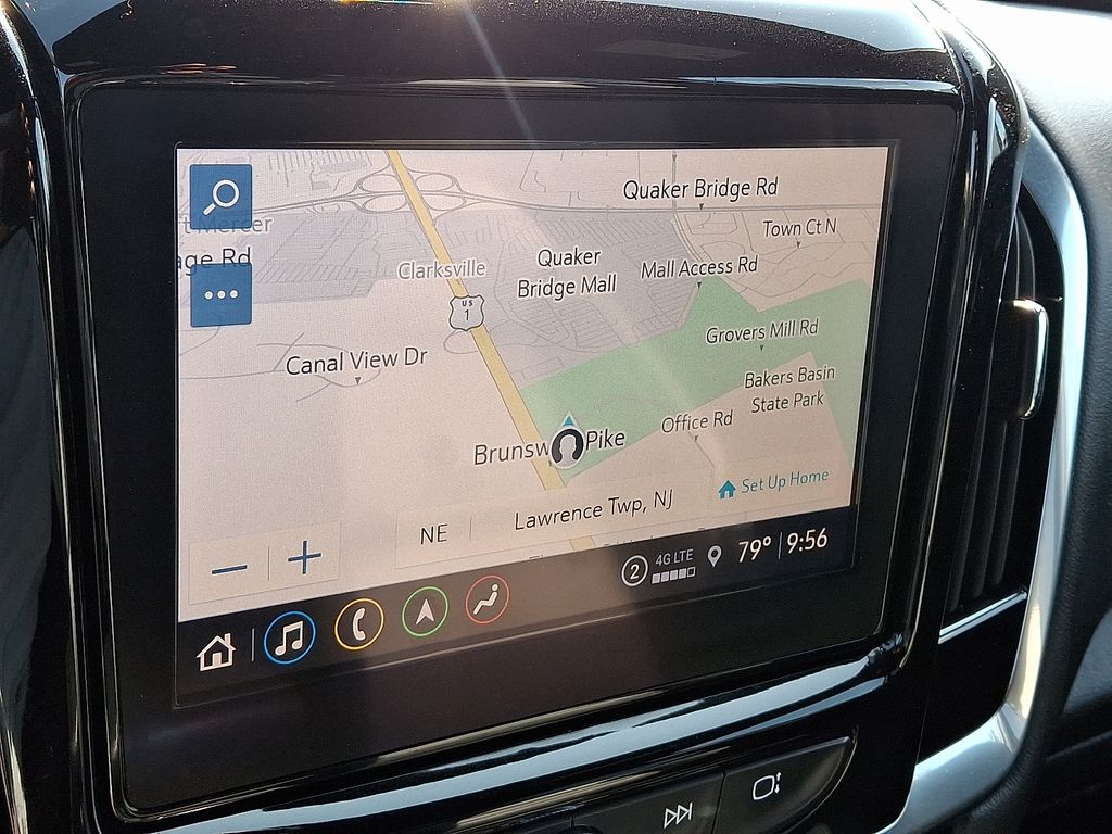 used 2022 Chevrolet Traverse car, priced at $27,895