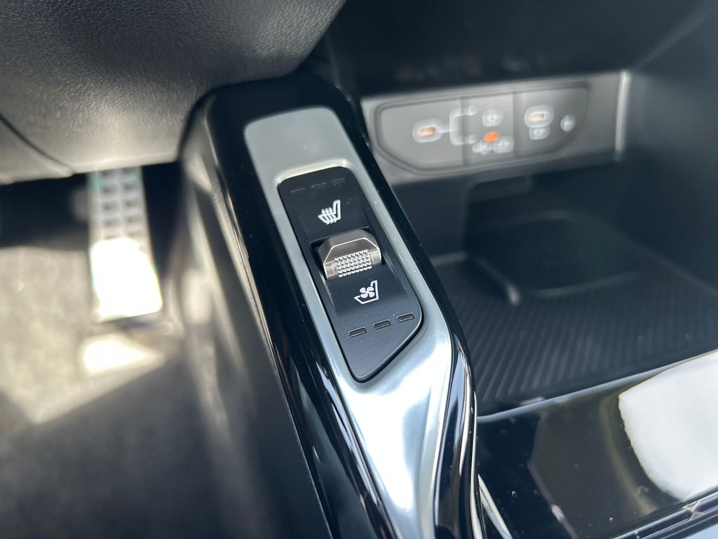 new 2025 Kia Sorento car, priced at $42,663