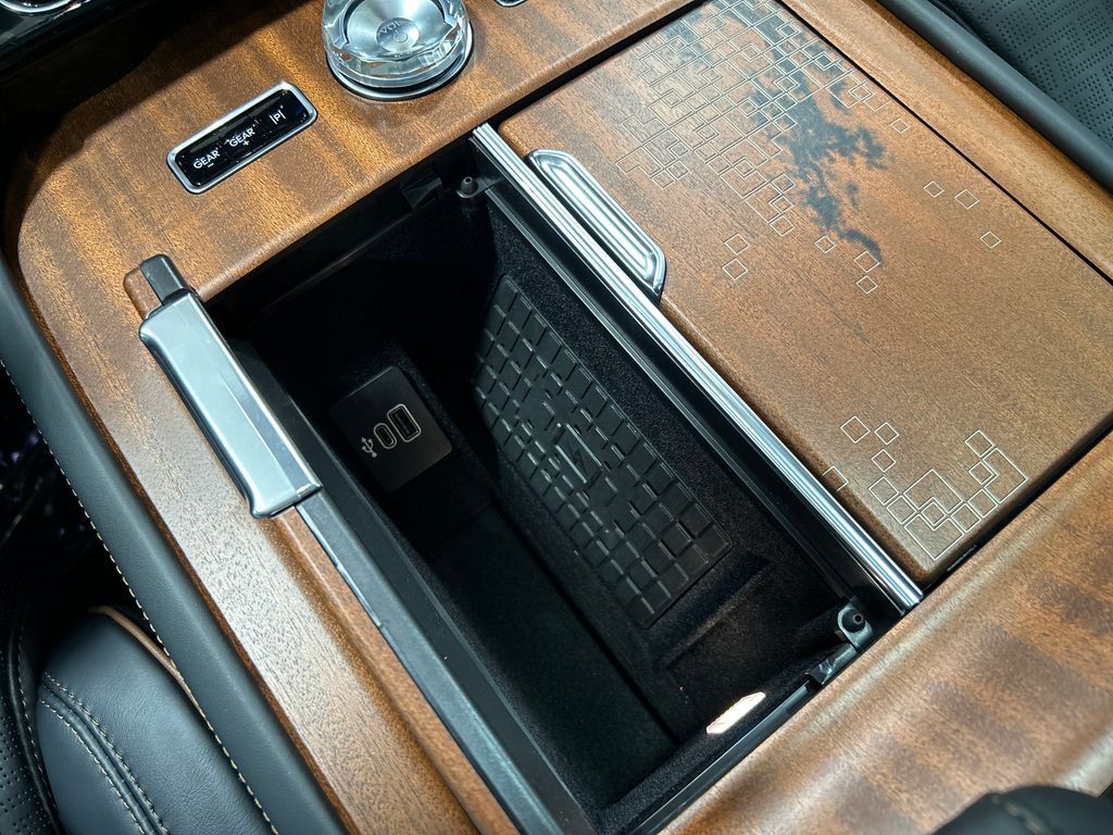 new 2025 Lincoln Navigator car, priced at $121,730