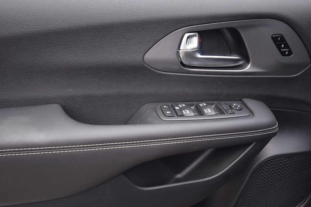 new 2026 Chrysler Pacifica car, priced at $45,603