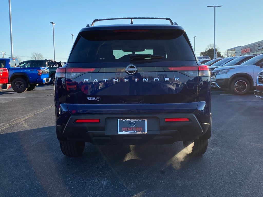 new 2025 Nissan Pathfinder car, priced at $38,396