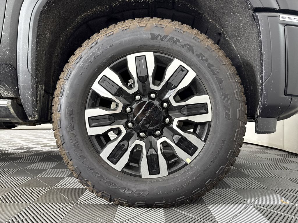 new 2025 GMC Sierra 2500HD car, priced at $94,014