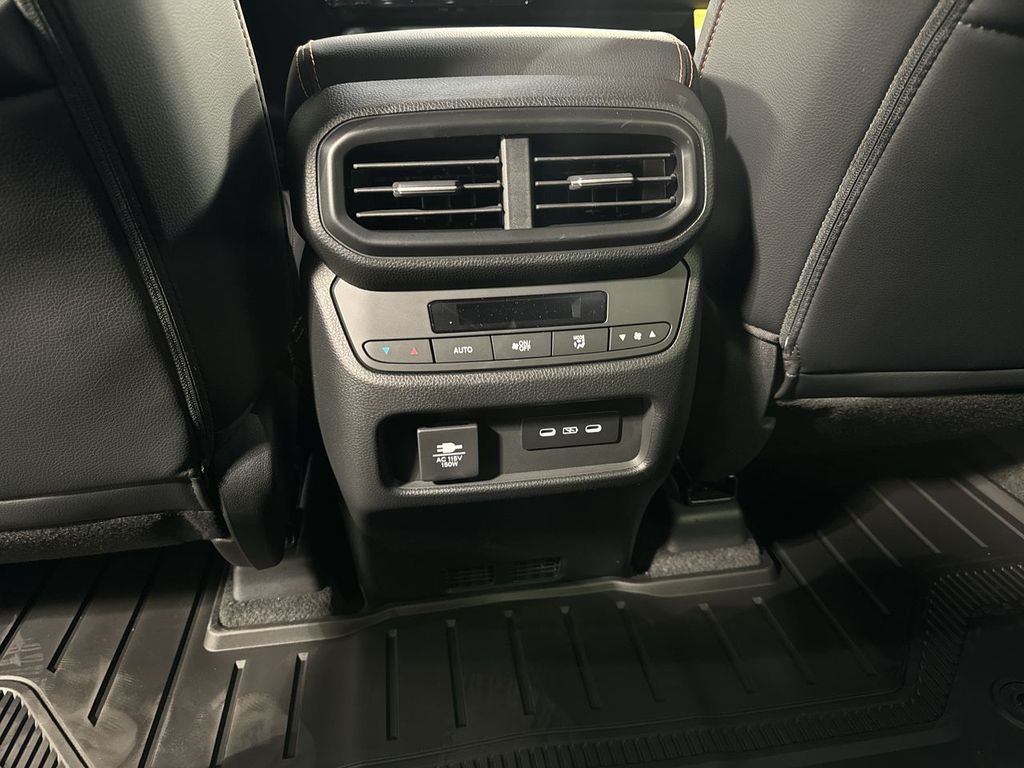 new 2025 Honda Pilot car, priced at $51,305