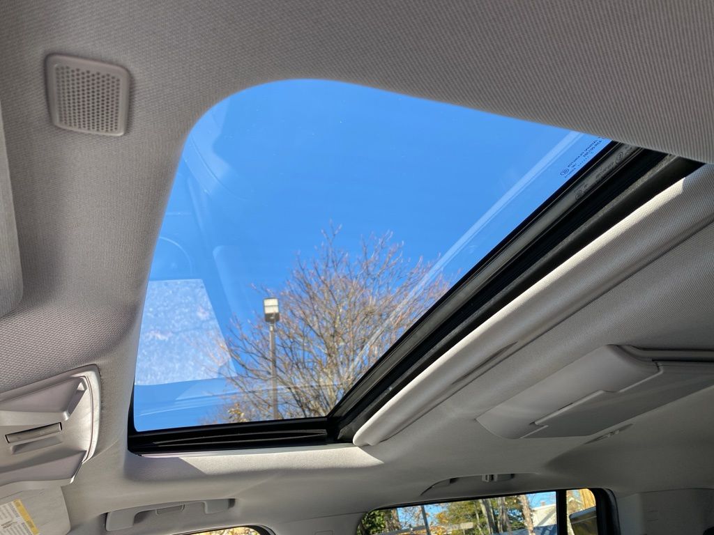 used 2017 GMC Yukon XL car, priced at $21,995