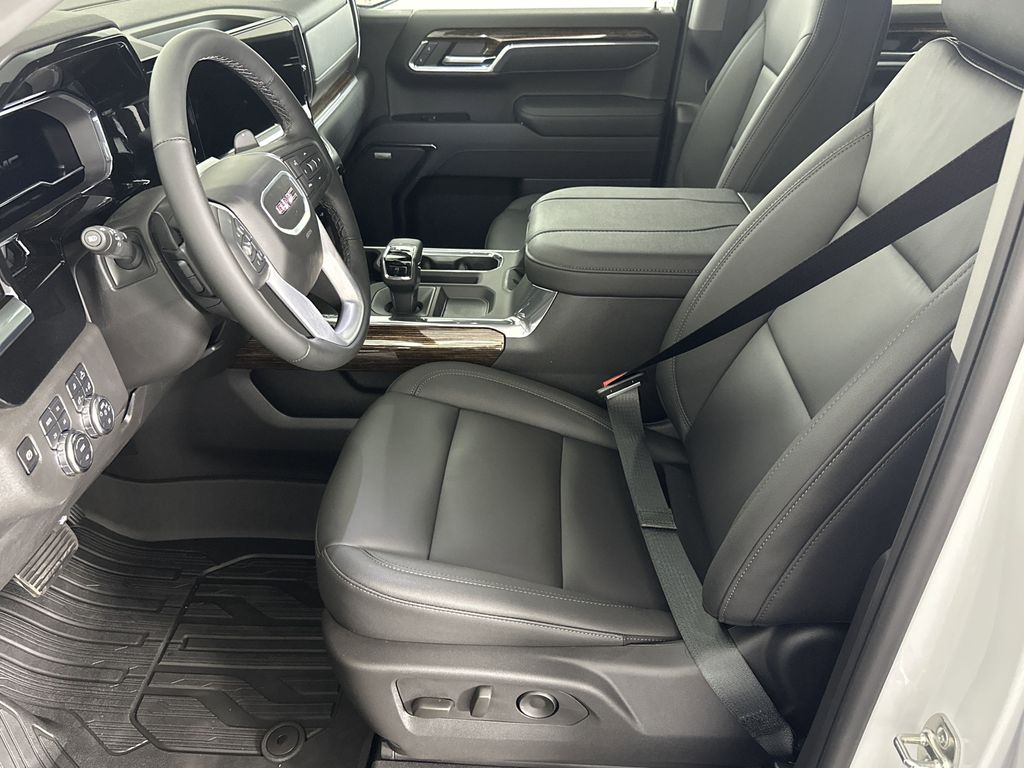 new 2025 GMC Sierra 1500 car, priced at $61,929