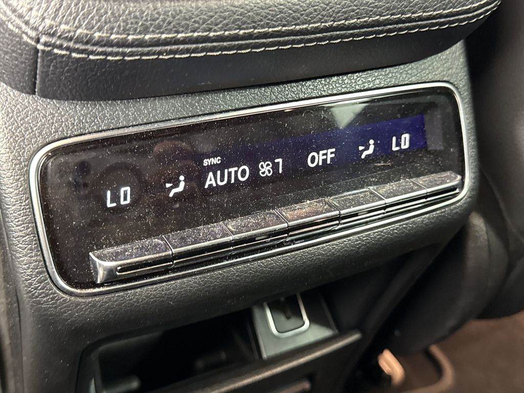 used 2020 Mercedes-Benz GLE car, priced at $31,633
