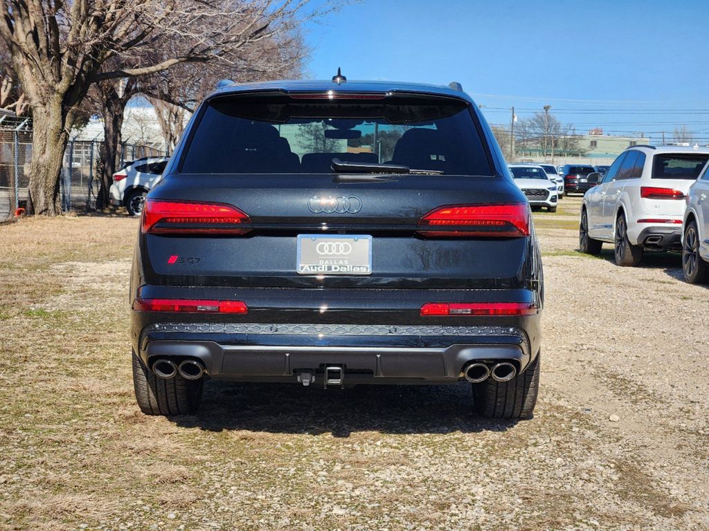 new 2025 Audi SQ7 car, priced at $98,995