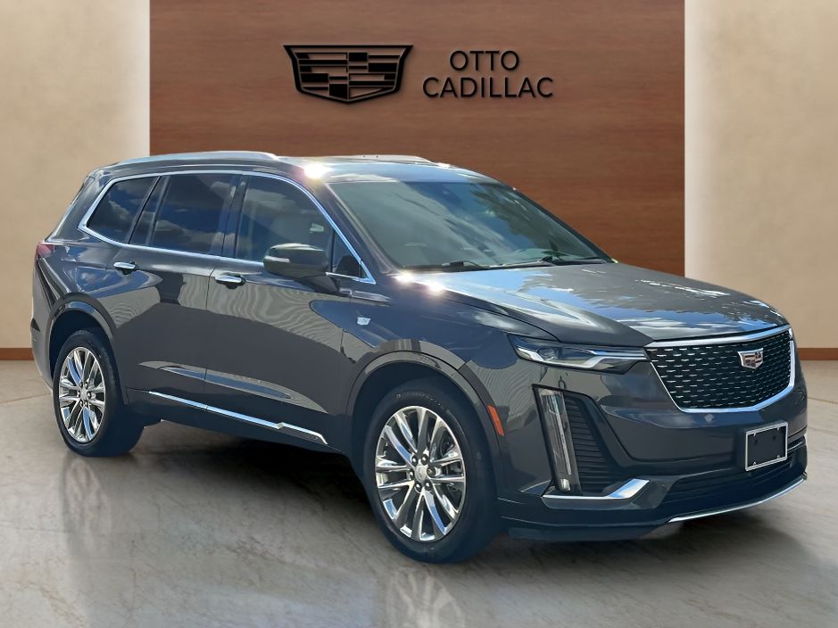 used 2023 Cadillac XT6 car, priced at $37,400