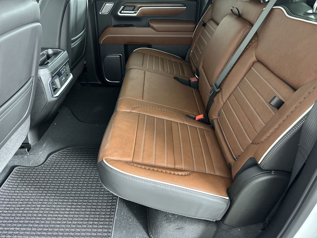 new 2025 GMC Sierra 2500HD car, priced at $93,552