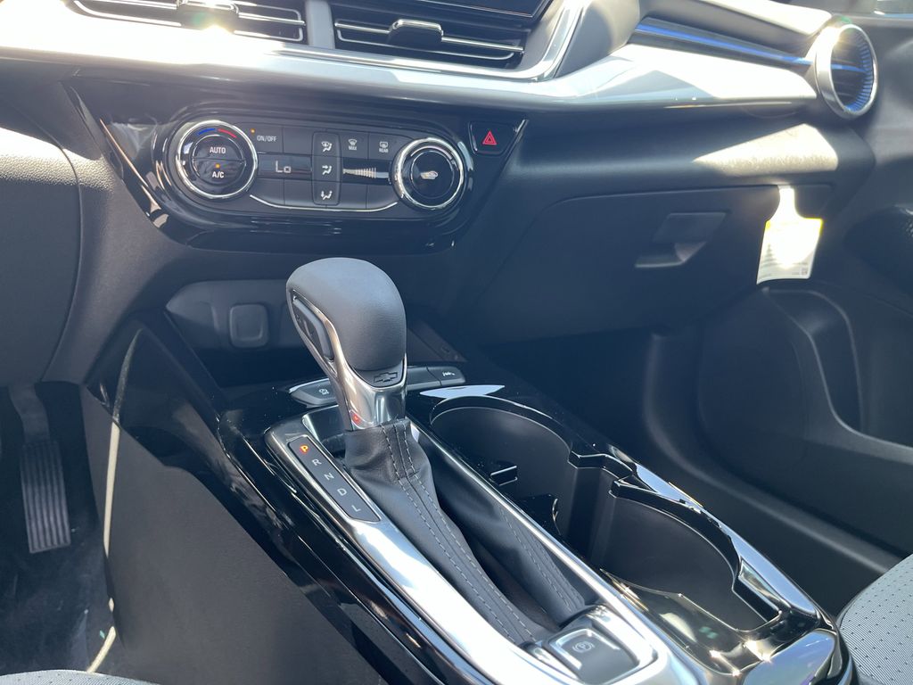 new 2025 Chevrolet Trax car, priced at $23,241