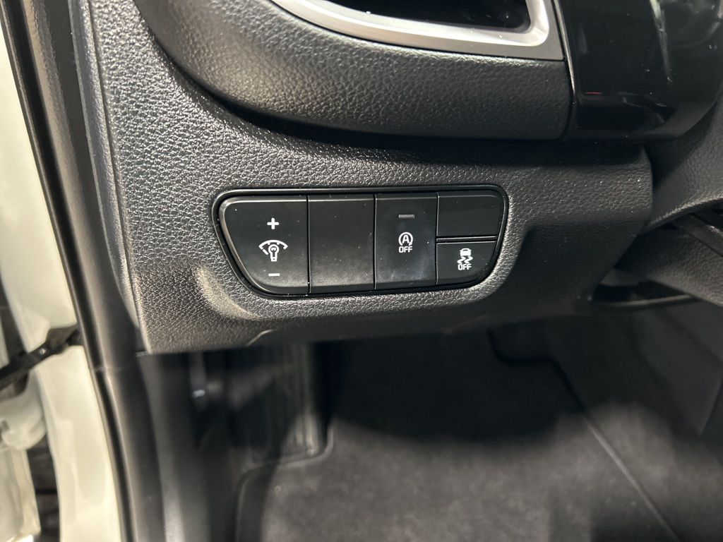 used 2024 Kia Seltos car, priced at $23,374