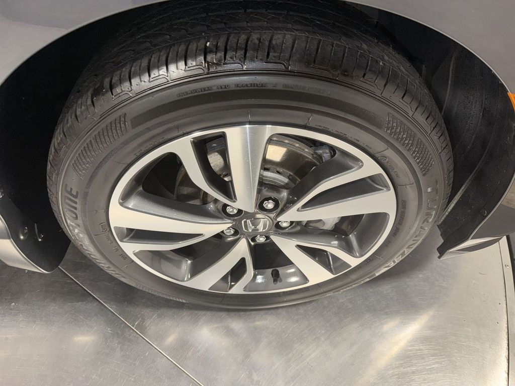 used 2024 Honda Odyssey car, priced at $39,903