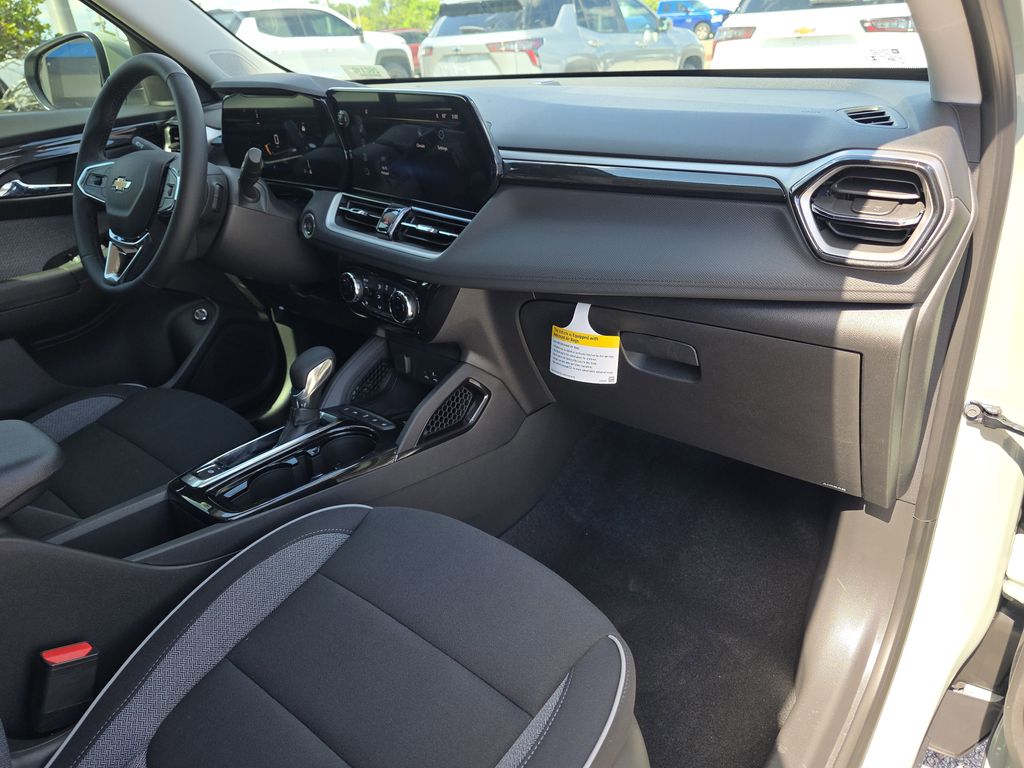 new 2026 Chevrolet TrailBlazer car, priced at $28,475