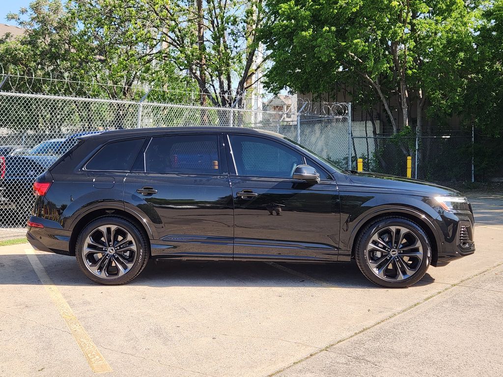 new 2025 Audi Q7 car, priced at $83,750
