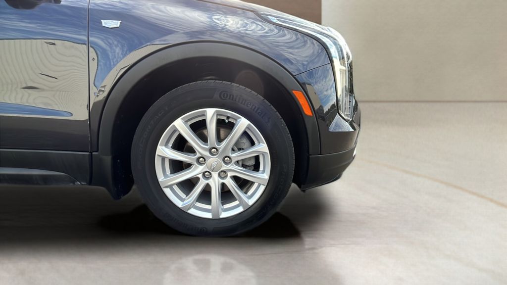 used 2023 Cadillac XT4 car, priced at $28,400